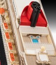 Revell 1/400 Queen Mary 2 Ocean Liner thumbnail