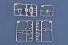 HobbyBoss 1/35 Pz.Kpfw.VI Sd.Kfz.182 Tiger II (Porsche Early production vehicle Fgst.Nr.280009) thumbnail