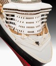 Revell 1/400 Queen Mary 2 Ocean Liner thumbnail