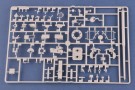 HobbyBoss 1/35 Pz.Kpfw.VI Sd.Kfz.182 Tiger II (Henschel Feb-1945 Production) thumbnail