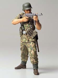 Tamiya 1/16 WWII German Elite Infantryman