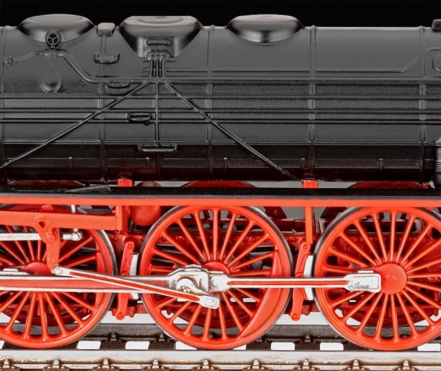 Revell 1/87 Express Locomotive BR 02 and Tender 2´2´T30