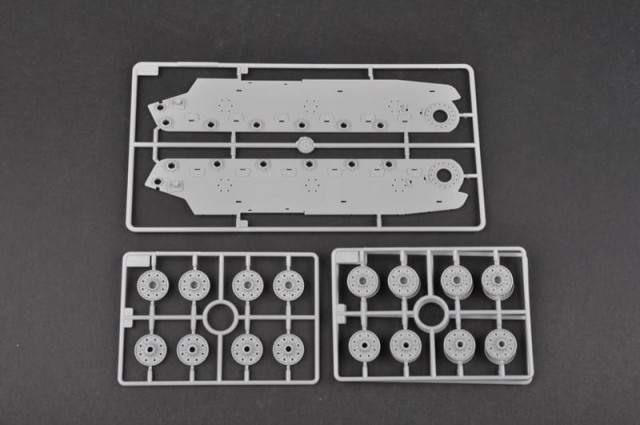 Trumpeter 1/35 Soviet SU-152 Late