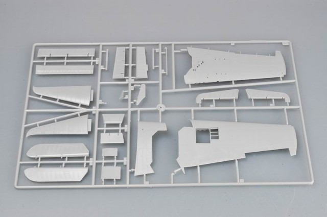 Trumpeter 1/32 F6F-3 Hellcat