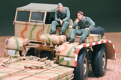 Tamiya 1/35 German 18Ton Heavy Half-Track FAMO and Tank Transporter Sd.Ah.116