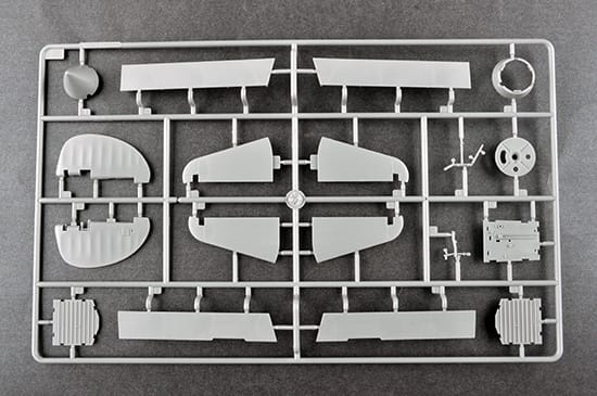 Trumpeter 1/32 P-40E War Hawk