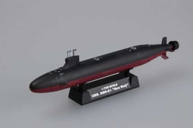 HobbyBoss 1/700 USS SSN-21 Seawolf Attack Submarine