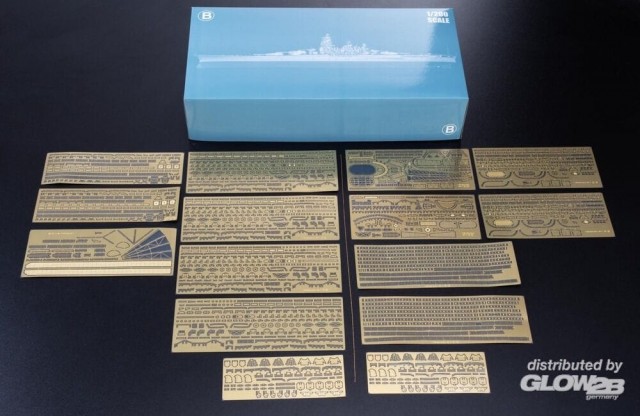 Glow2B 1/200 Premium Yamato Battleship