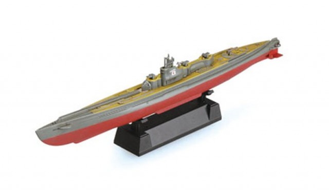 HobbyBoss 1/700 Japanese U-Boat IJN I-400