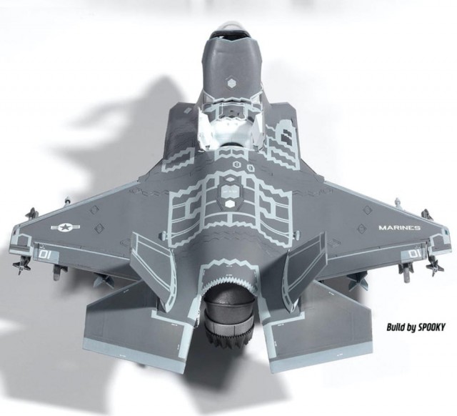 Academy 1/72 USMC F-35B VMFA-121 Green Knights