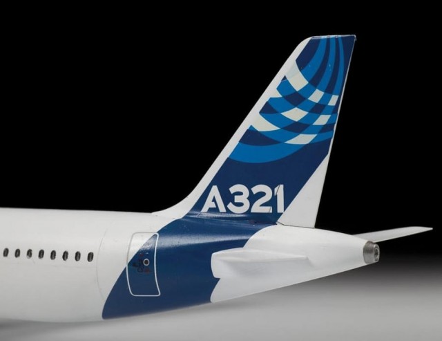 Zvezda 1/144 Airbus A-321