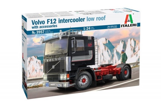 Italeri 1/24 Volvo F12 Intercooler Low Roof with Accessories