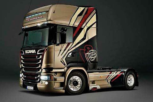 Italeri 1/24 Scania R730 Streamlin Team Chimera