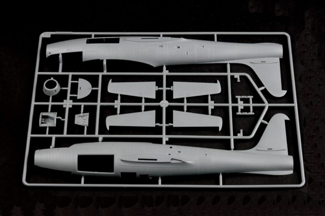 HobbyBoss 1/32 F-84E Thunderjet