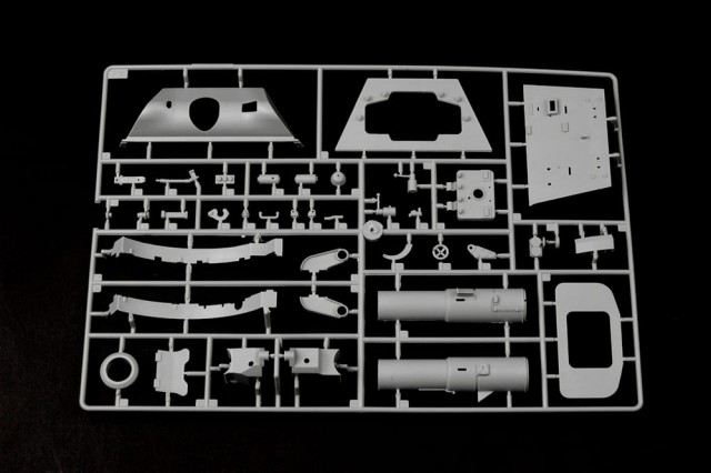 Trumpeter 1/16 German Kingtiger 2 in 1 (Henschel Turret and Porsche Turret)