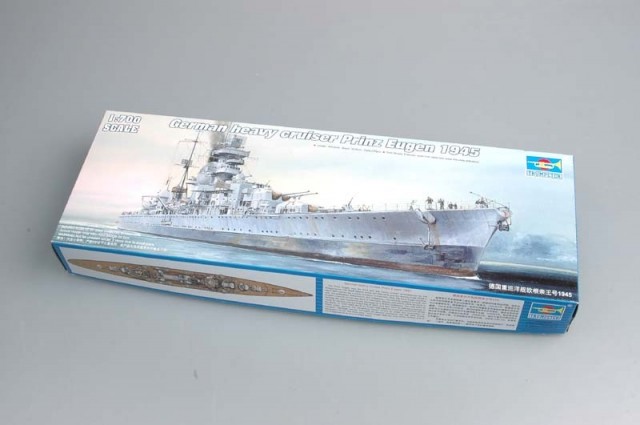 Trumpeter 1/700 German Heavy Cruiser Prinz Eugen 1945