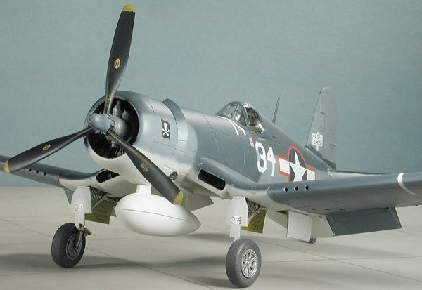 Tamiya 1/48 Vought F4U-1A Corsair 61070