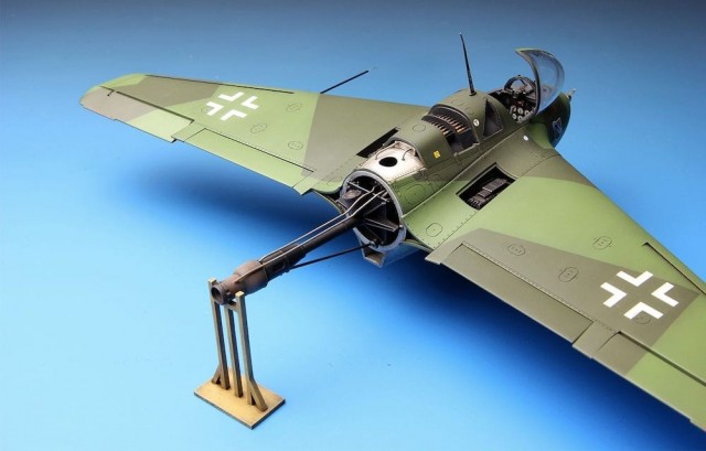 Meng-Model 1/32 Messerschmitt Me163B Komet Rocket-Powered Interceptor
