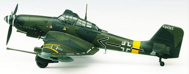 Academy 1/72 JU87 G-2 Stuka Kanonen Vogel