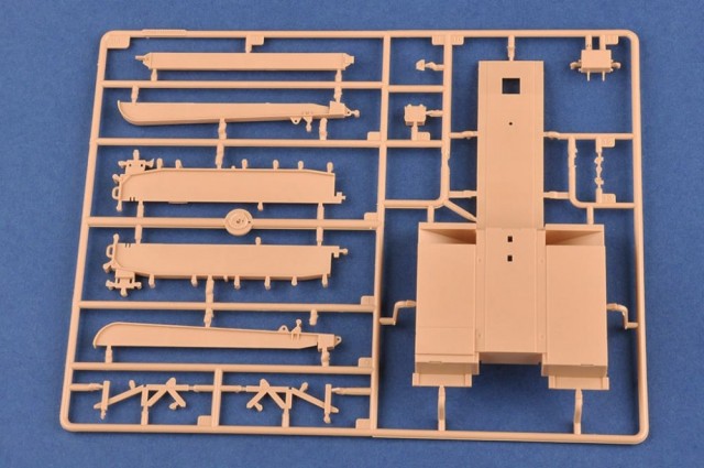 HobbyBoss 1/35 Russian BAZ-64022 with 5P85TE2 TEL S-400