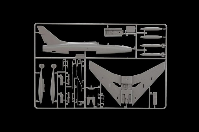 Italeri 1/72 F-100F Super Sabre