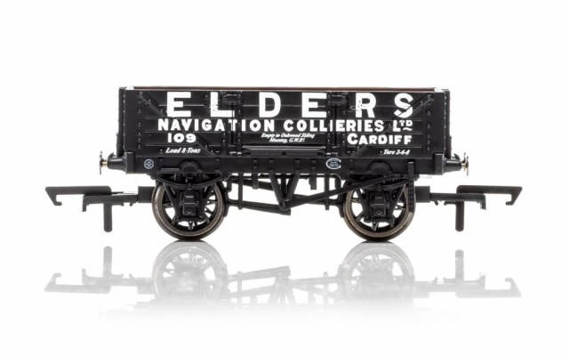 Hornby 4 Plank Wagon, Elders - Era 3
