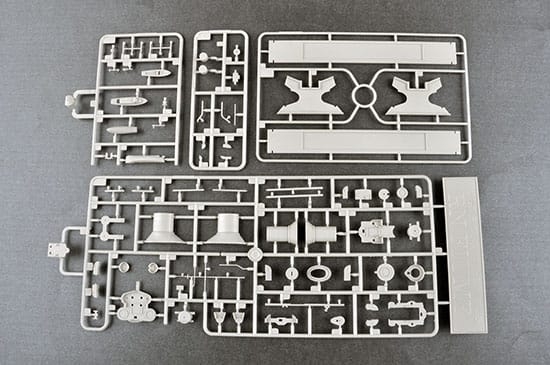 Trumpeter 1/350 Italian Heavy Cruiser Fiume