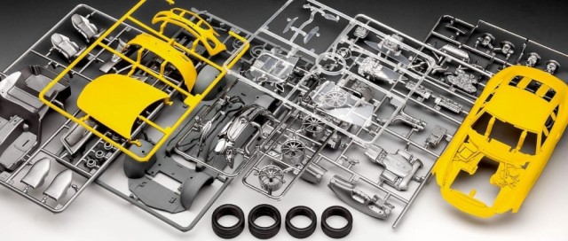 Revell Startsett 1/24 Mercedes-AMG GT