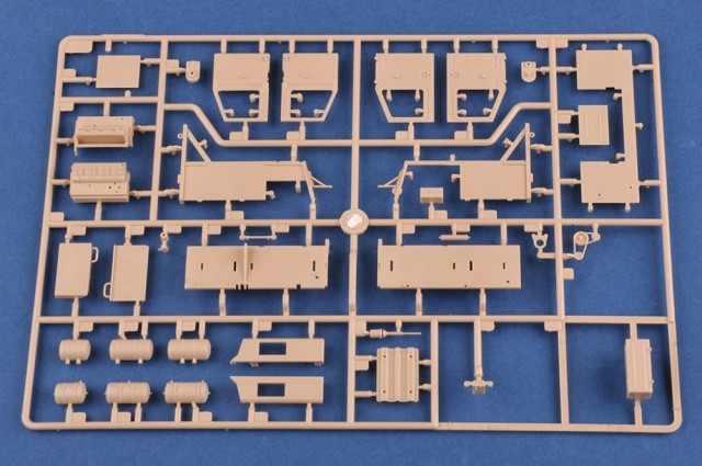 HobbyBoss 1/35 Russian BAZ-64022 with 5P85TE2 TEL S-400
