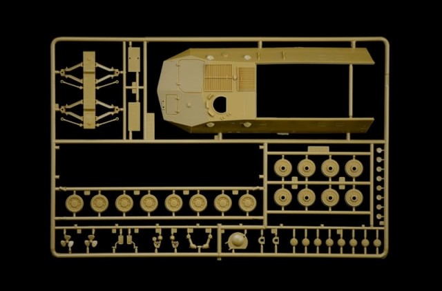 Italeri 1/35 LAV-AT