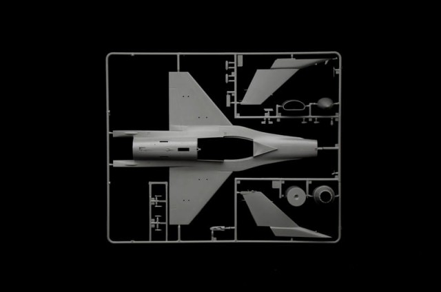 Italeri 1/48 F-16C Fighting Falcon