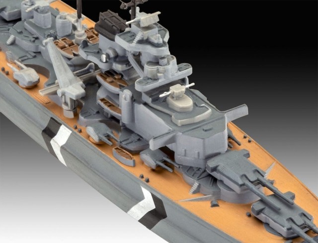Revell Startsett 1/1200 First Diorama - Bismarck Battle