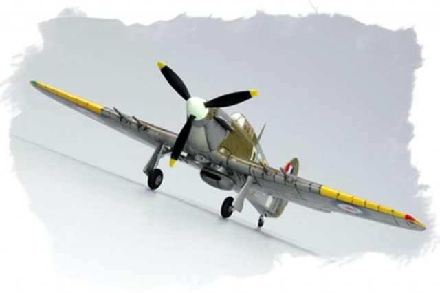 HobbyBoss 1/72 Hurricane Mk II