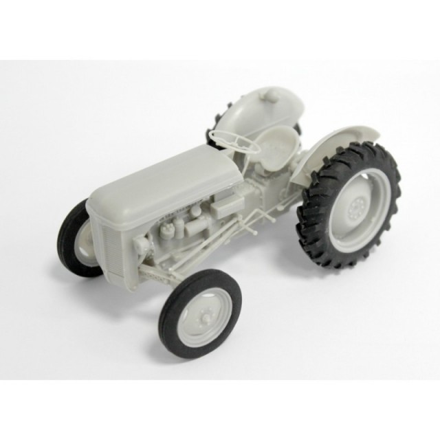 Heller 1/24 Ferguson TE-20 (Gråtass)