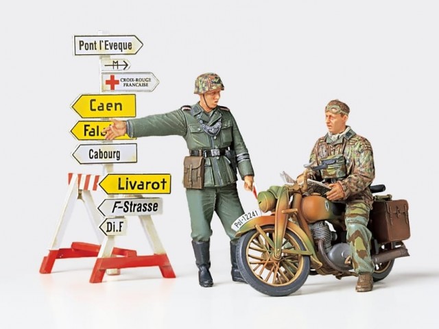 Tamiya 1/35 German Motorcycle Orderly Set