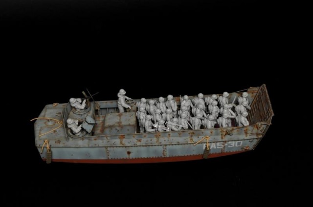 Italeri 1/35 LCVP with US Infantry