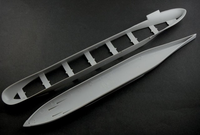 Italeri 1/700 World of Warships USS Essex m/Lim