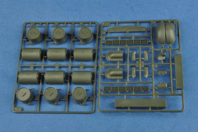 HobbyBoss 1/16 Soviet T-34/85