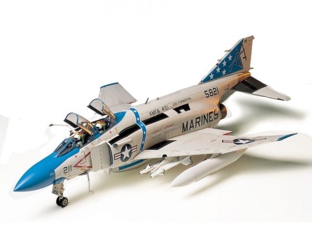 Tamiya 1/32 McDonnell Douglas F-4 J Phantom II