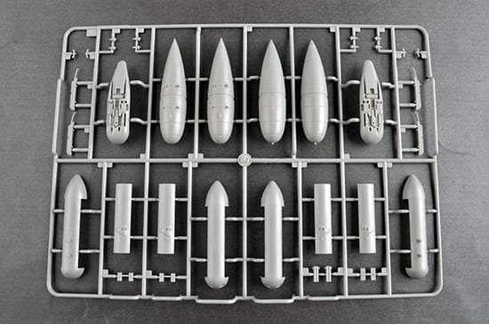 Trumpeter 1/24 Junkers Ju-87R Stuka