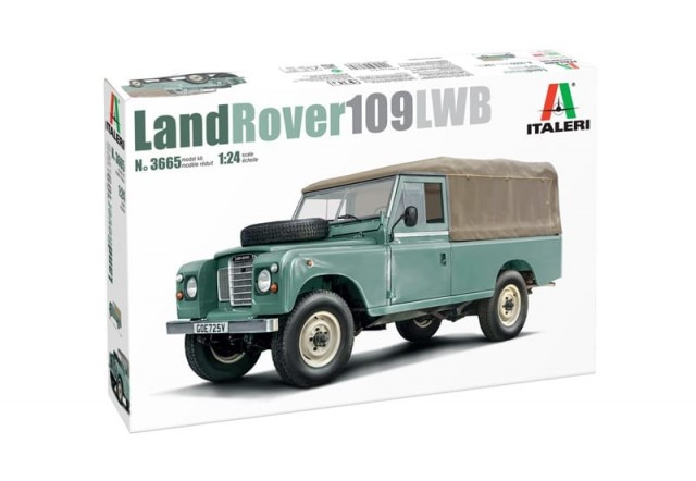 Italeri 1/24 Land Rover 109 LWB