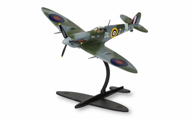 Airfix Gavesett 1/72 Supermarine Spitfire and F-35B Lightning II
