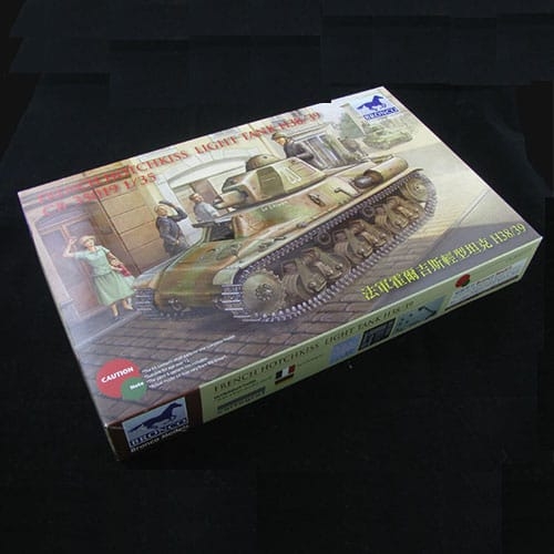 Bronco Models 1/35 French Hotchkiss Light Tank H38/39