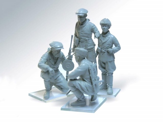 ICM 1/35 WWII Soviet Partisans