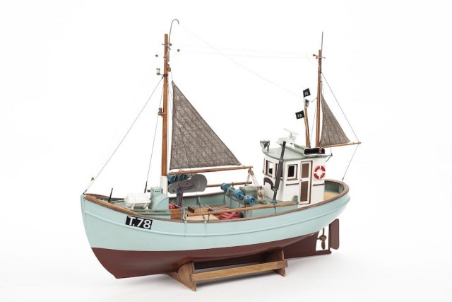 Billing Boats 1/30 Norden Cutter