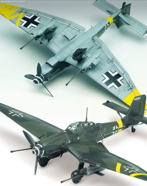 Academy 1/72 JU87 G-2 Stuka Kanonen Vogel