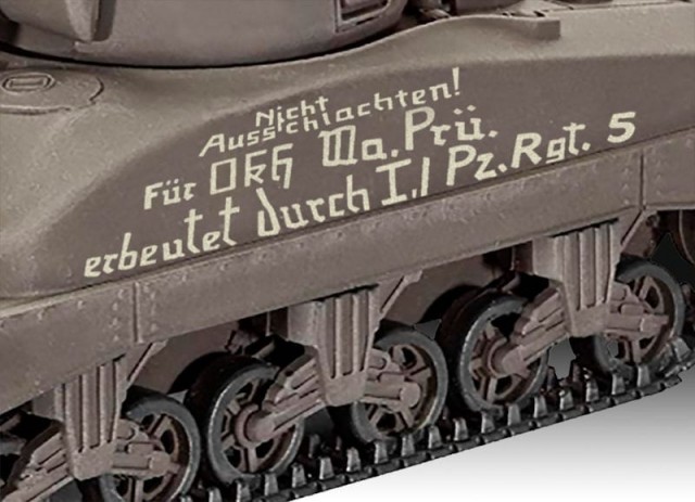 Revell 1/72 Sherman M4A1