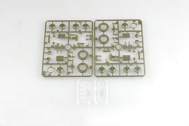 HobbyBoss 1/35 GMC Bofors 40mm Gun