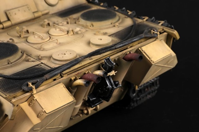 Trumpeter 1/16 German Sd.Kfz 173 Jagdpanther Early Version