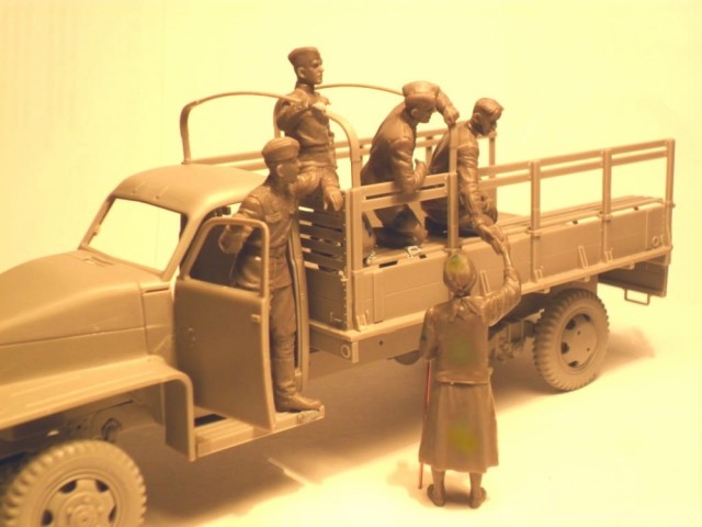 ICM 1/35 Soviet Motorized Infantry (1943-1945)